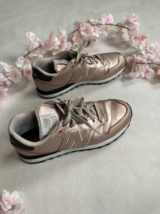 Różowe złoto buty New Balance  rozmiar 40