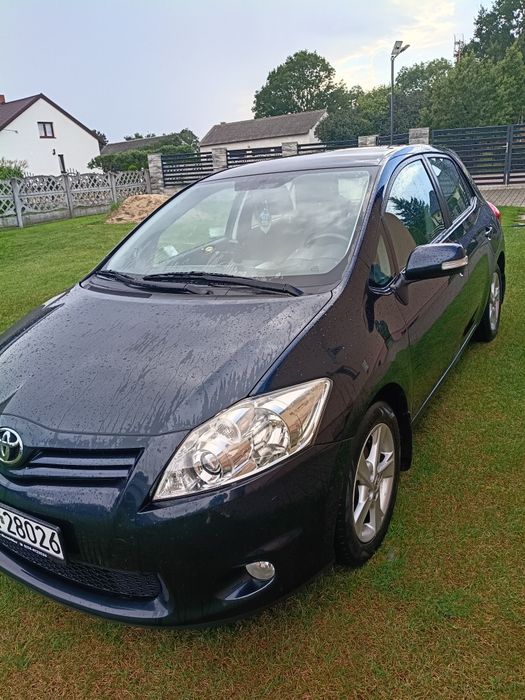 Sprzedam Toyotę Auris