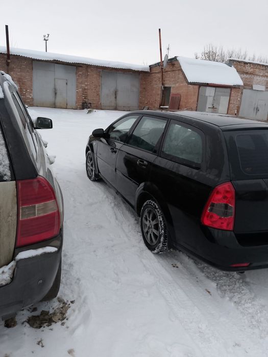 Продам Шевроле Лачеті