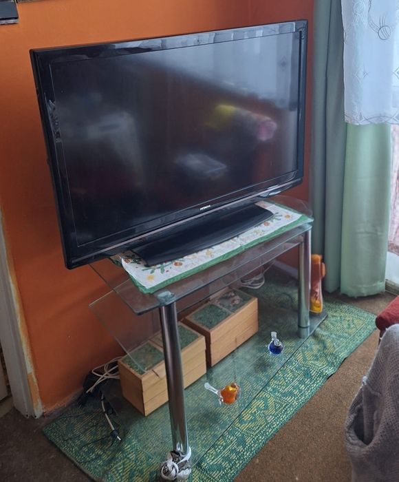 za darmo stolik szklany rtv szklany cały