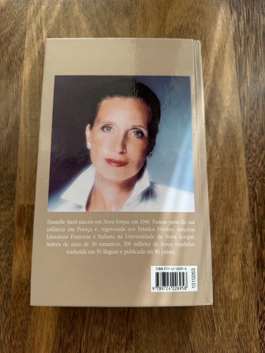 Livro “A Mansão Thurston” de Danielle Steel