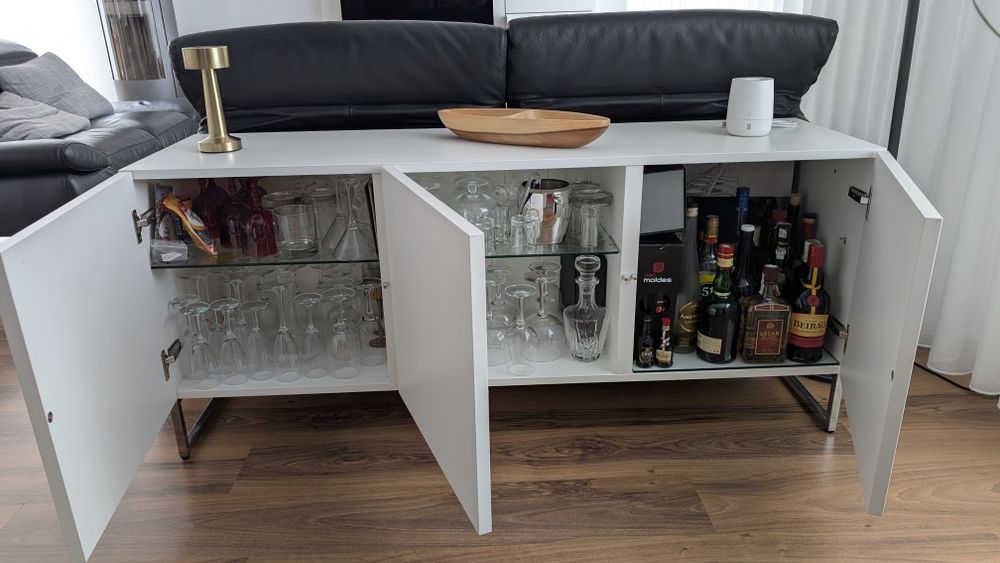 Aparador contemporâneo