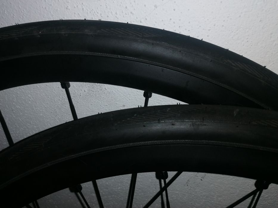 Mavic ksyrium com discos e pneus