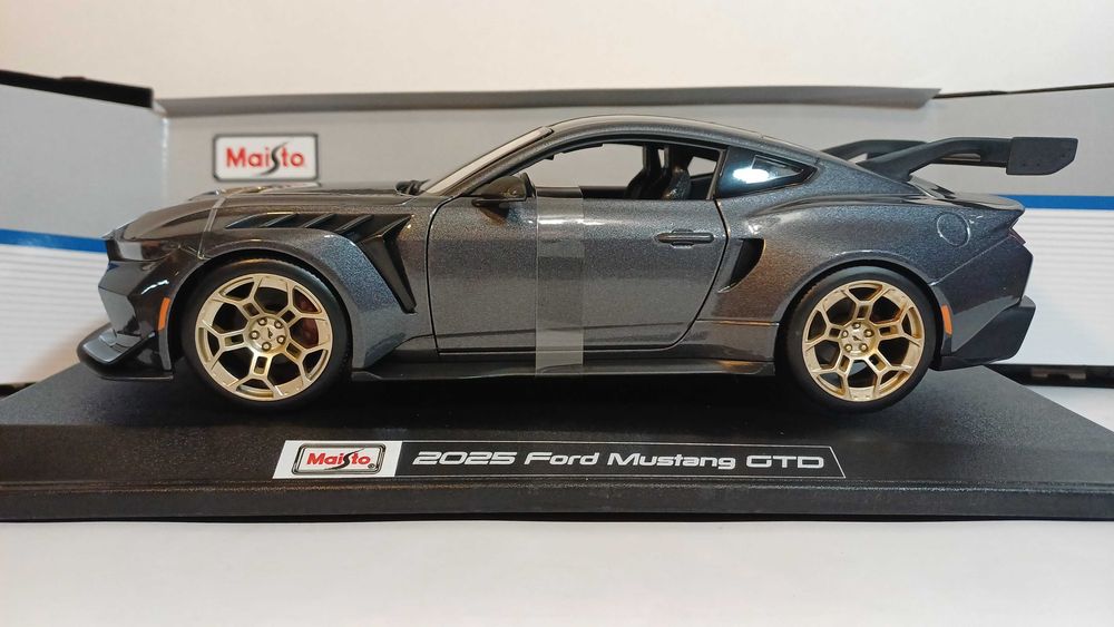 1/18 Ford Mustang GTD - Maisto