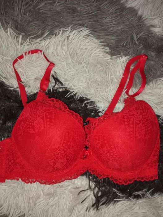 Ліфчик новий червоний