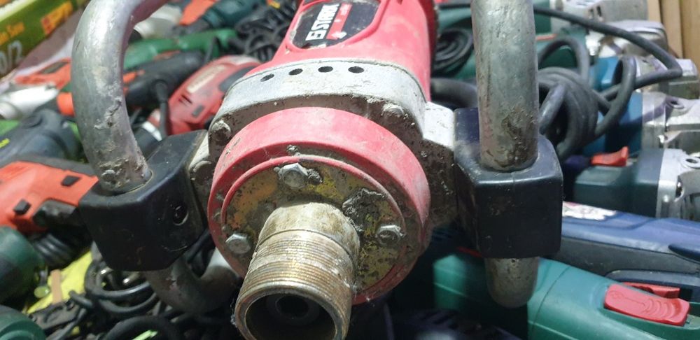 Продам вибратор для бетона"Stark",мощность 2000 ватт