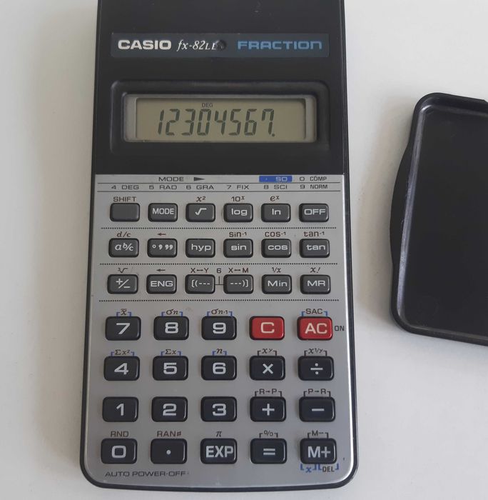 Retro Calculadora Científica Casio fx-82LD Funcional