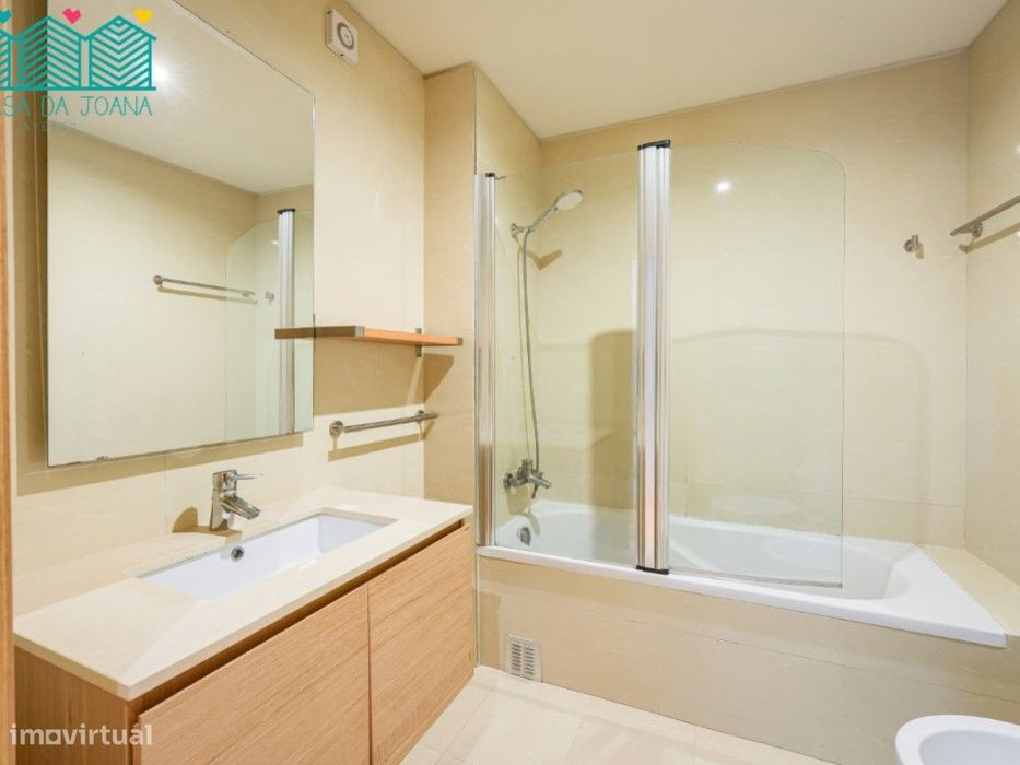 Apartamento T2 com Garagem Fechada em Aveiro