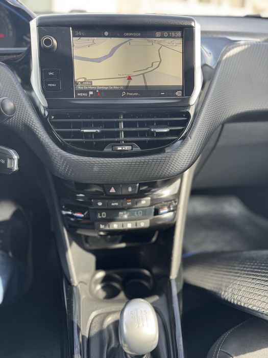 Peugeot 2008 1.2 THP 130cv nacional 2018 poucos km