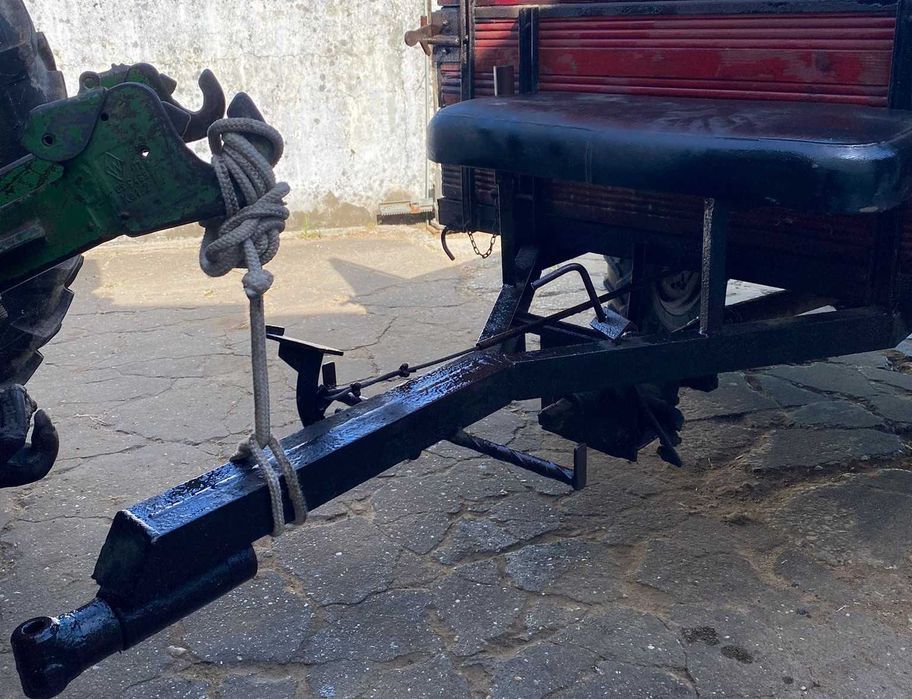 Reboque para motocultivador com caixa de velocidades