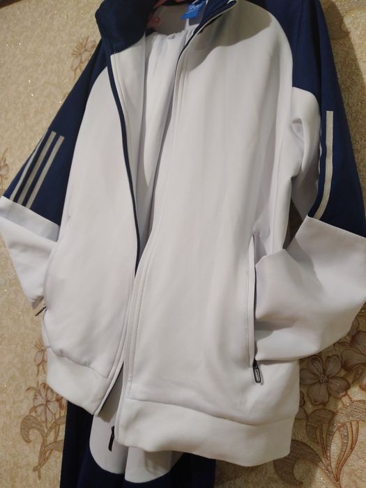 Спортивний Костюм.