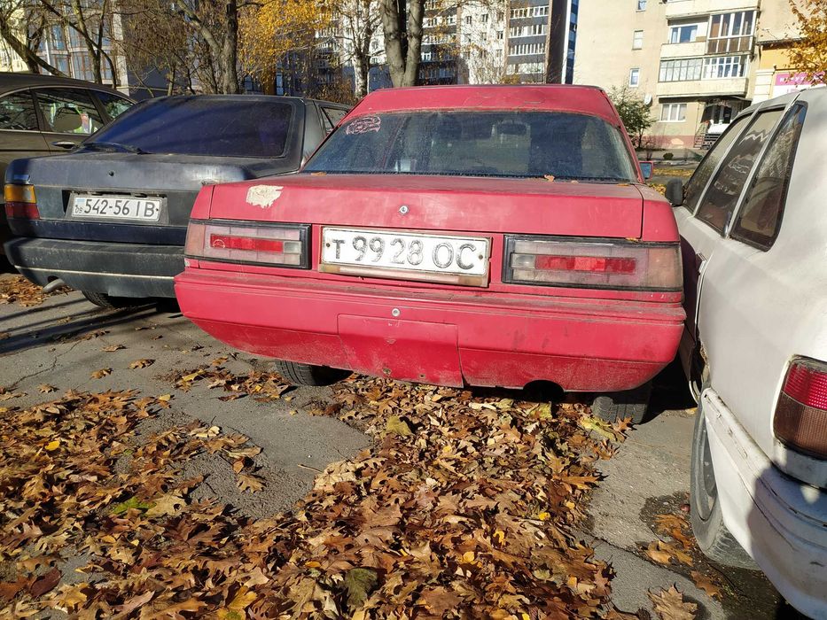 Mitsubishi Galant. (Не на ходу.)
