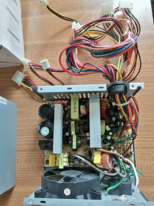 Блок живлення 400 W на запчастини