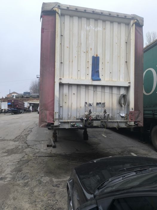 Напівпчіп Трейлер