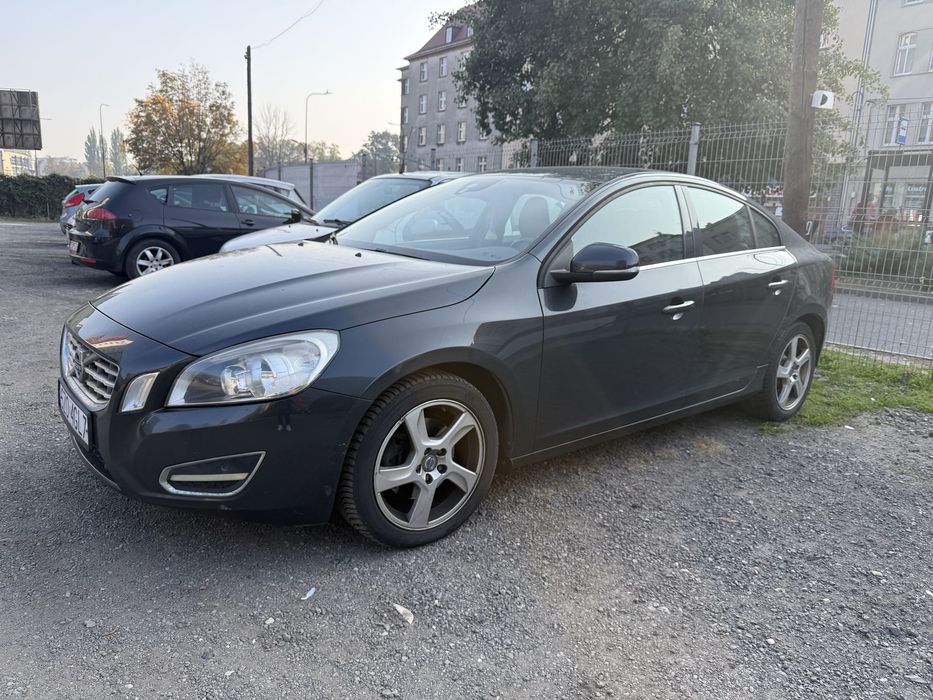 Volvo S60