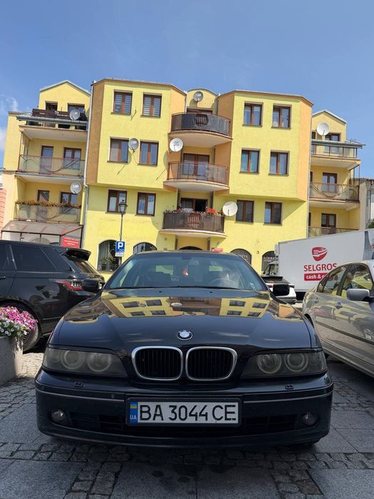 Продам BMW 5 series