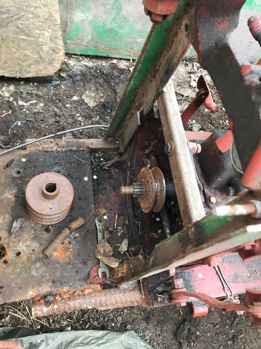 Продам мінітрактор без двигуна