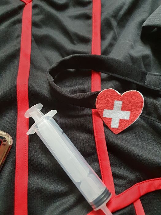 Pielęgniarka  przebranie damskie  roz  L karnawal