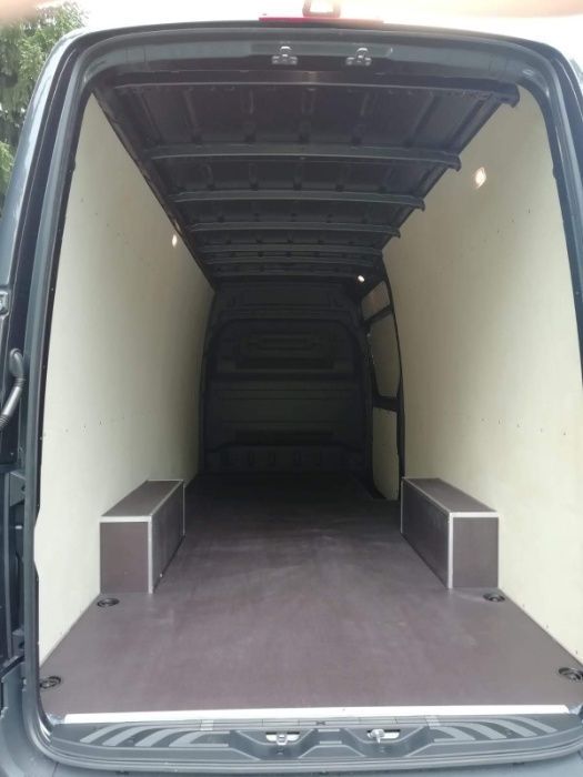 Profesjonalne zabudowy aut dostawczych Mercedes Sprinter L3H2 standard