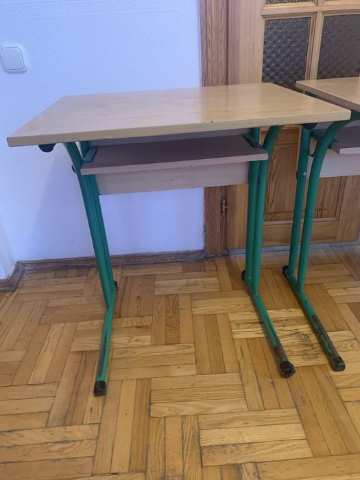 Парти шкільні одинарні вживані