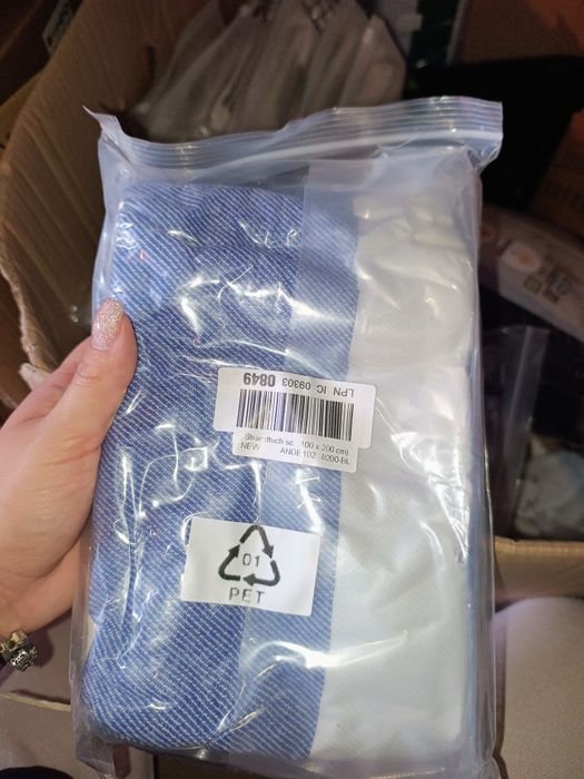 Koce plażowe oraz narzutki na fotele