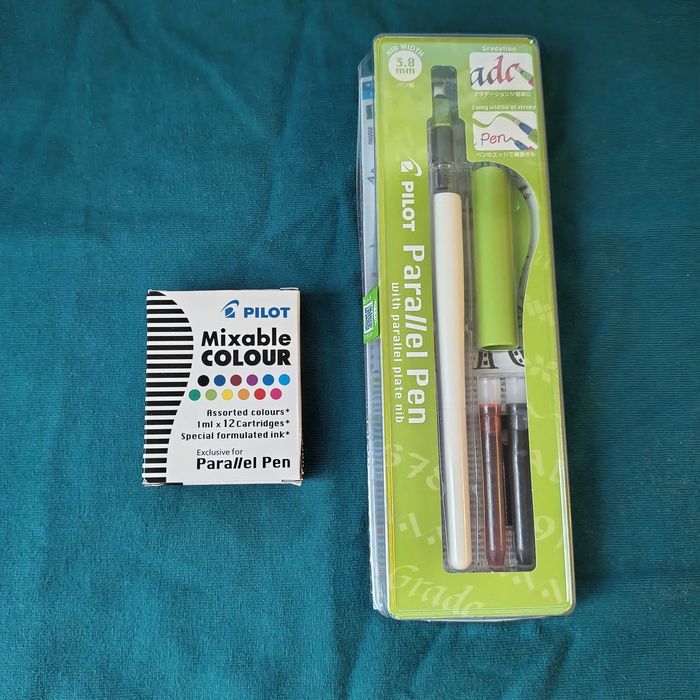 Ручка для каліграфії Pilot Parallel Pen 3.8 мм + 12 картриджів різнокольорових графіті