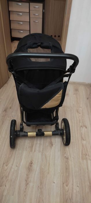 Wózek spacerowy na dużych kolach