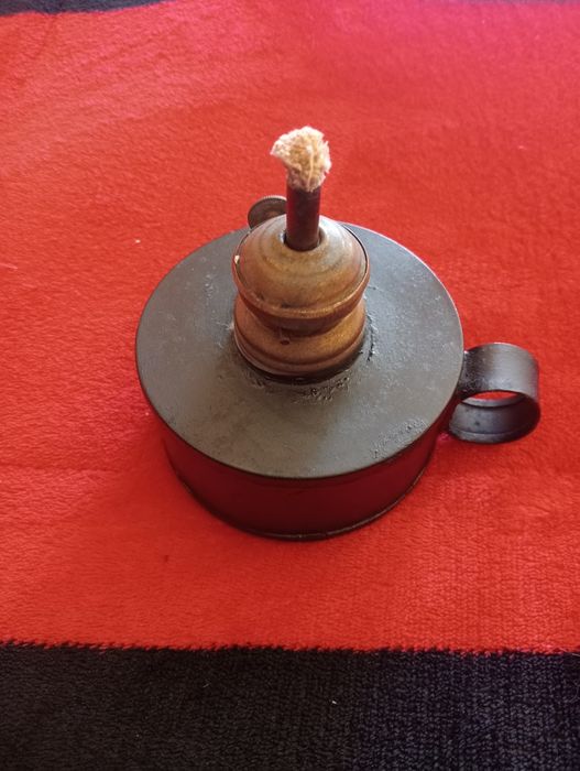 Vendo candeia a petróleo