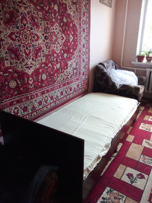 Кровать полутарна