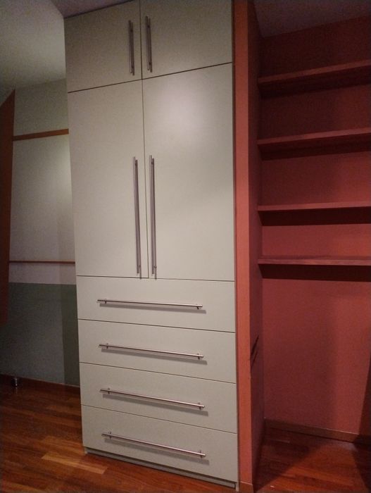 Szafy 2 szt w świetnym stanie