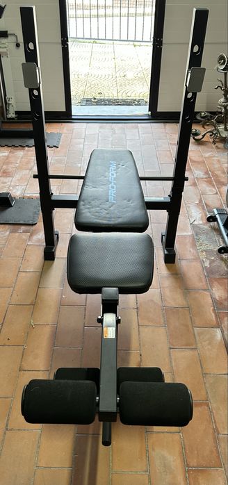 Banco de Musculação com suporte de barras