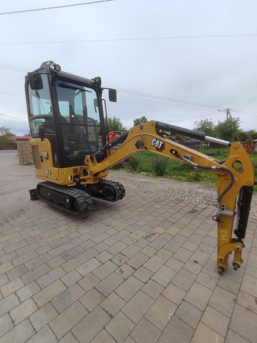 Nowa minikoparka CAT 301.8  2022r