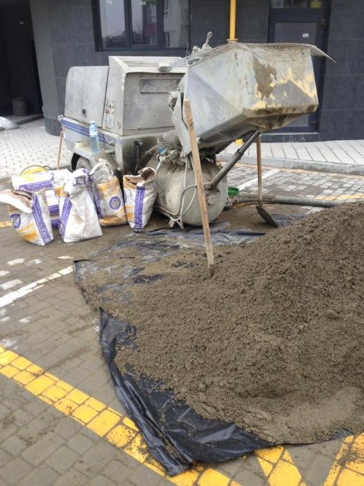 Полусухая стяжка пола, Штукатурка стін