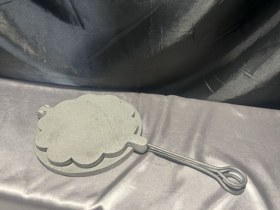 Gofrownica w Kształcie Serduszek