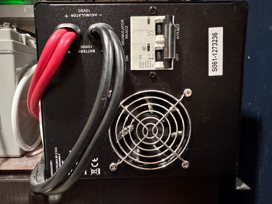 Інвертор  Volt Sinus PRO - 2400W навісний (1600Вт