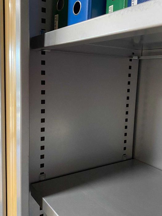 Armários Altos de Escritório com Portas de Correr