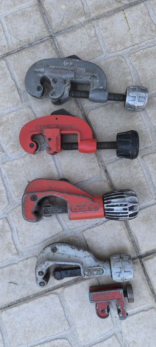 Conjunto de corta tubos