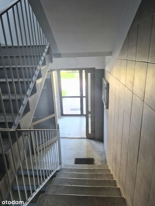 2 pokojowe po remoncie / 1 piętro / /duży balkon