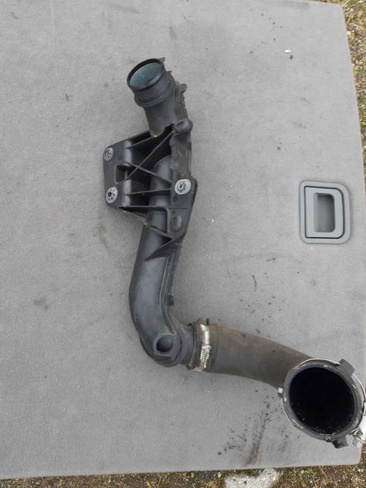 Audi A4 B8 Kombi 1.8 TFSI rura intercoolera