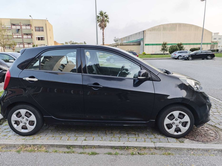 Kia Picanto 2011 - Poucos KMs