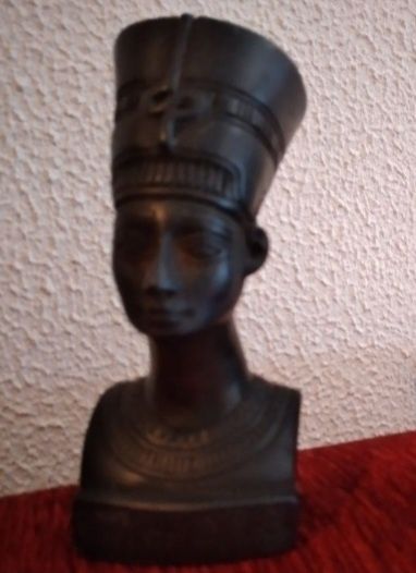 Conjunto de estatuetas egípcias