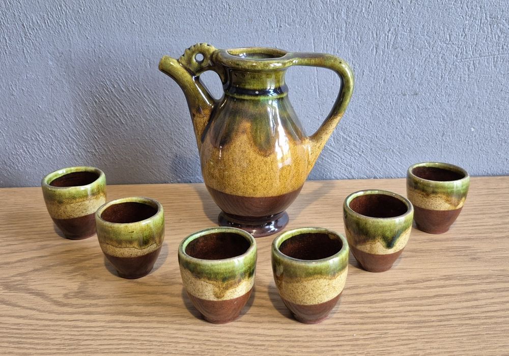 Piękny ceramiczny zestaw karafka z kieliszkami