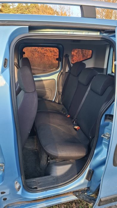 Автомобіль Citroen Nemo
