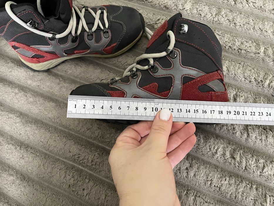 Продам кросівки для хлопчика