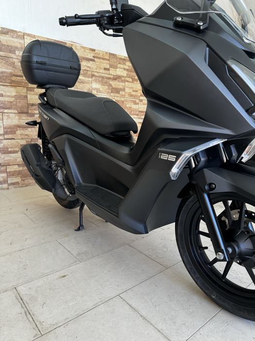 Kymco Skytown 125cc (2025) - Apenas 6.379km (Garantia até 2028)