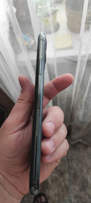 Продам IPhone 11 pro max 256