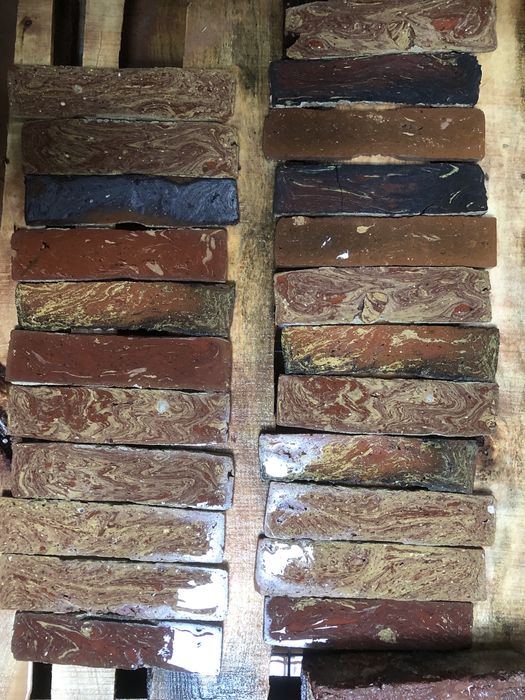 Фасадна облицовочная клинкерная плитка из старинного кирпича