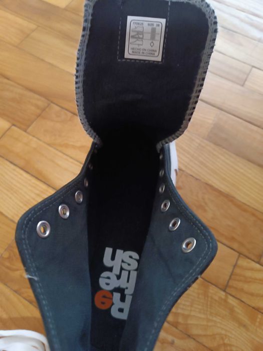 Кеди нові 38 розмір