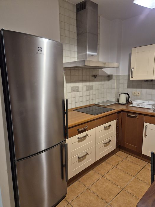 Wynajmę 2 pokojowe mieszkanie