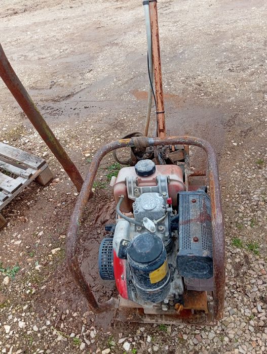 Placa vibradoras marca Case